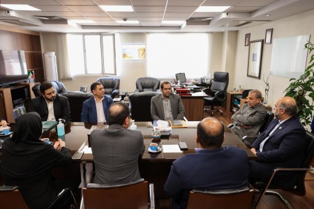 آیین انعقاد تفاهم نامه همکاری کانون جهانگردی و اتومبیلرانی با صندوق اعتباری هنر