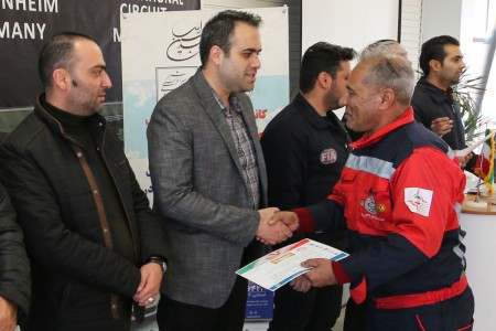 دوره آموزشی امداد و نجات و رانندگی ایمن ویژه امدادگران امداد خودرو کانون جهانگردی و اتومبیلرانی