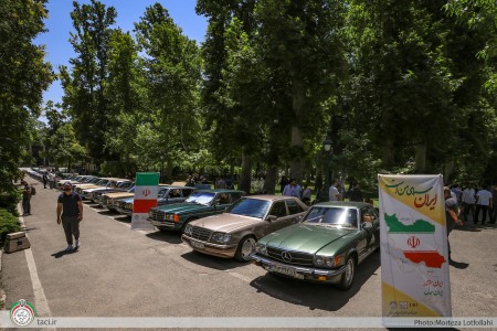 همایش خودروهای کلاسیک و تاریخی در مجموعه فرهنگی تاریخی نیاوران