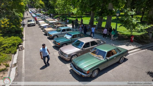 همایش خودروهای کلاسیک و تاریخی در مجموعه فرهنگی تاریخی نیاوران