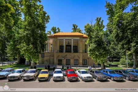 همایش خودروهای کلاسیک و تاریخی در مجموعه فرهنگی تاریخی نیاوران